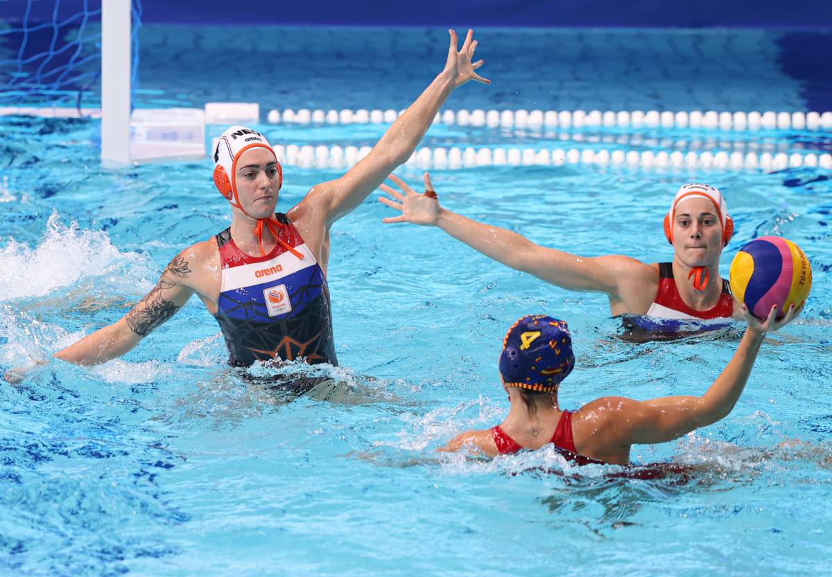Japan (w) - Hungary( w): Forecast and bet on the women's water polo match at the OI-2020